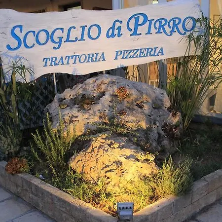 Scoglio Di Pirro Climatizzato A 150 M Dalle Spiagge Salentine Alojamento de Acomodação e Pequeno-almoço Torre San Giovanni Ugento